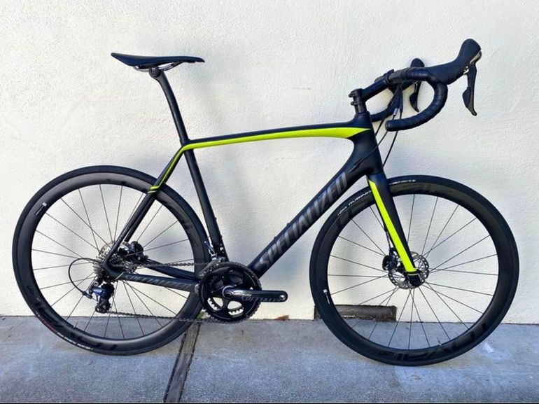 Used Specialized Tarmac Shimano Ultegra 2017 Road & Gravel, Black — image 1 of 8