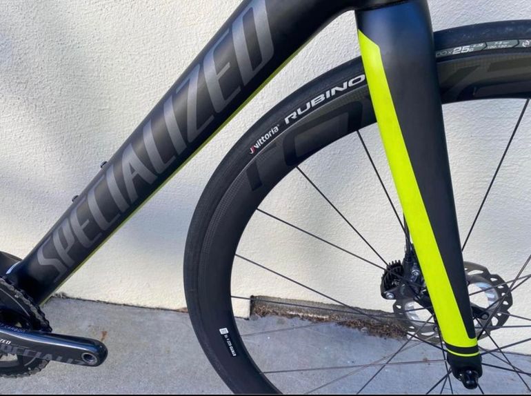 Used Specialized Tarmac Shimano Ultegra 2017 Road & Gravel, Black — image 5 of 8