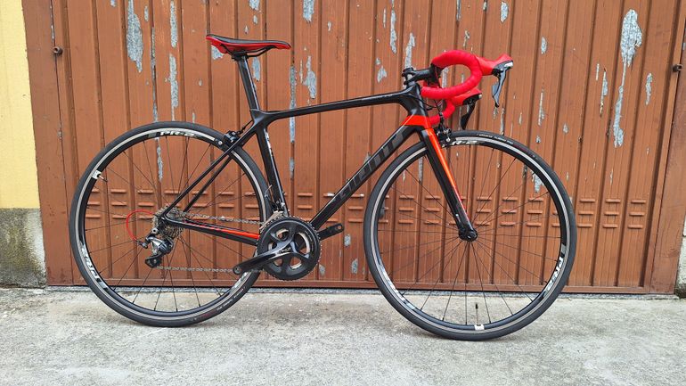 Used Giant Tcr Shimano 105 2016 Road & Gravel, Black — image 1 of 8