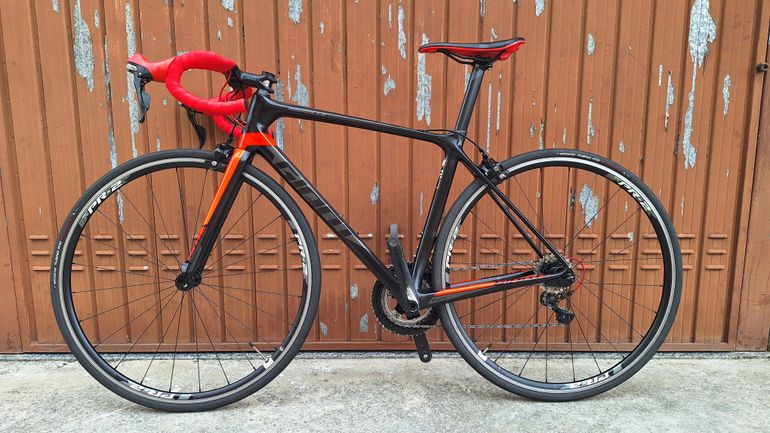 Used Giant Tcr Shimano 105 2016 Road & Gravel, Black — image 4 of 8