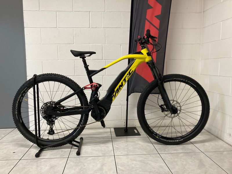 Brugt Fantic XTF 1.5 Race 2024 2024 MTB