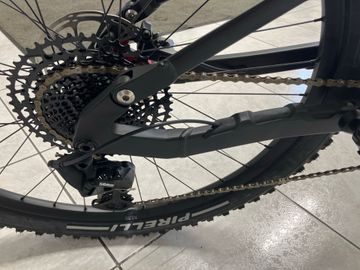 Tweedehands Fantic XTF 1.5 Race 2024 2024 Mountainbike — afbeelding 3 van 4