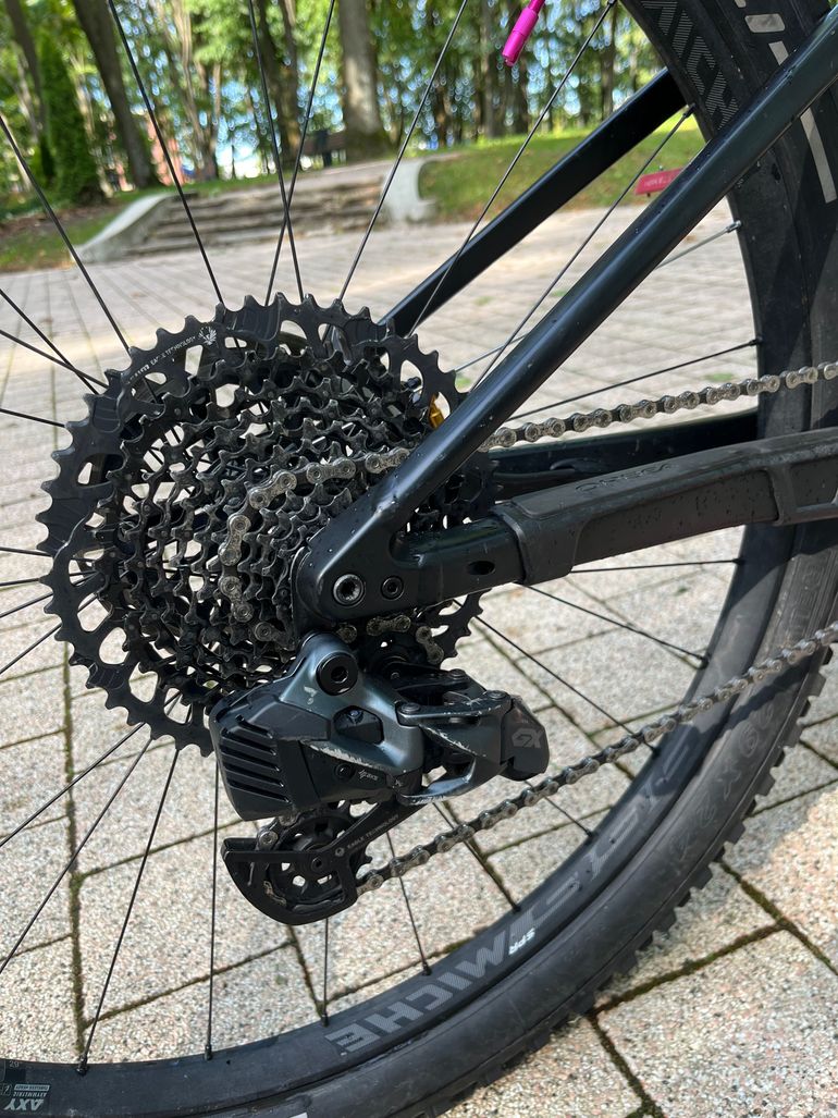 Used Orbea Oiz Shimano Saint 2021 Mountainbike, Black, 29 — image 4 of 11