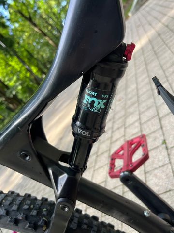 Used Orbea Oiz Shimano Saint 2021 Mountainbike, Black, 29 — image 7 of 11
