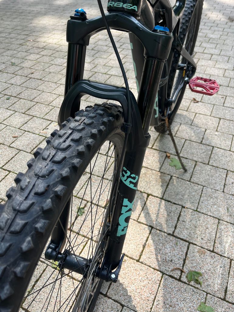 Used Orbea Oiz Shimano Saint 2021 Mountainbike, Black, 29 — image 3 of 11