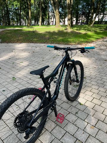 Used Orbea Oiz Shimano Saint 2021 Mountainbike, Black, 29 — image 1 of 11