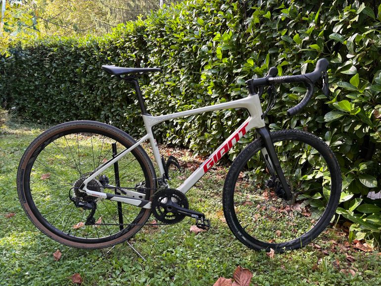 2020 Giant Revolt Advanced Pro Revolt Gravel Bike Advanced Giant - Main Image