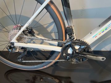 Brugt Trek Madone SL 6 Gen 8 2025 2025 Road & Gravel — billede 3 af 8
