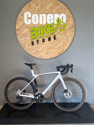 Used Trek Madone SL 6 Gen 8 2025 2025 Road & Gravel