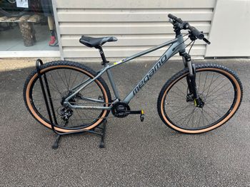 Megamo, Natural 29"