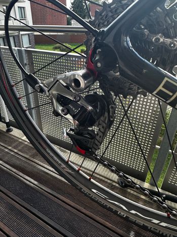 Used Trek Émonda SL 8 RED 2016 Road & Gravel — image 4 of 18