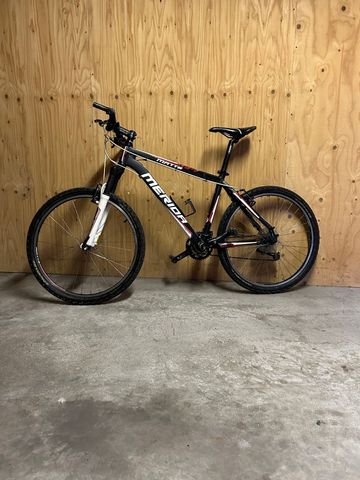 Used Merida Matts 2010 Mountainbike, Red — image 2 of 12