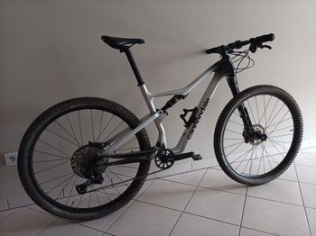 Used Cannondale Scalpel Shimano Deore XT 2024 Mountainbike, Light Gray — image 2 of 6
