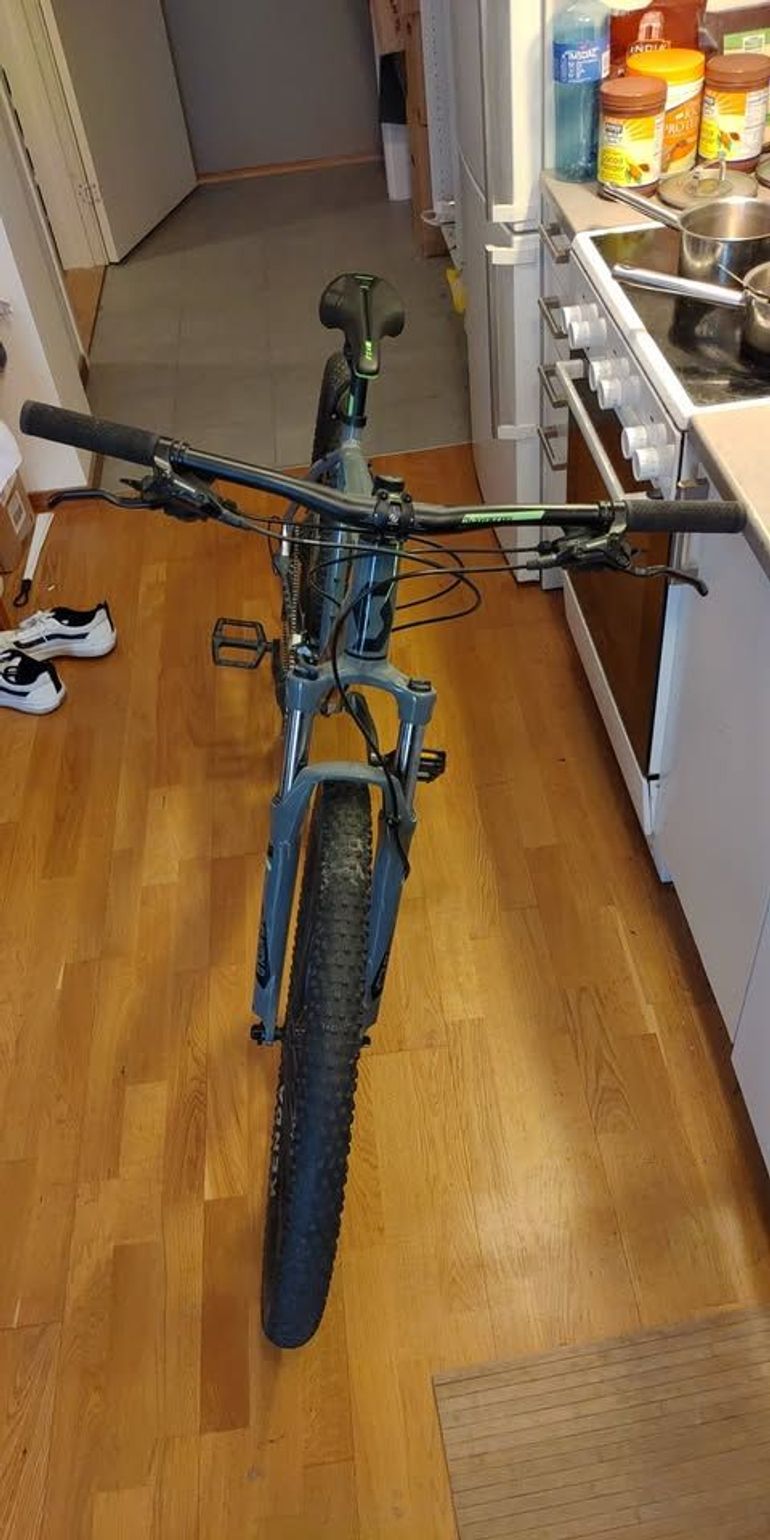 Used Scott Aspect 740 Hardtail MTB - 27.5 Inch - 2018 2018 Mountainbike, Light Gray — image 3 of 7