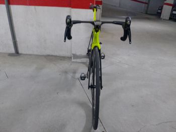 Used Trek Madone SL 6 Disc 2020 2020 Road & Gravel — image 6 of 9