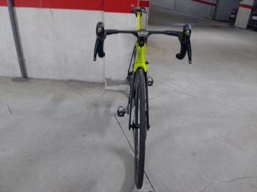 Trek Madone SL 6 Disc 2020 2020 Road & Gravel usato, Verde — immagine 6 di 9