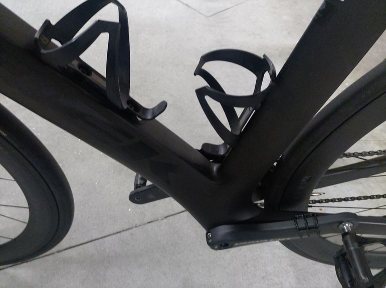 Used Trek Madone SL 6 Disc 2020 2020 Road & Gravel — image 9 of 9
