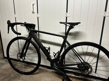 Used Canyon CANYON Ultimate CF SL 9.0 Disc 2017 Road & Gravel, Schwarz — image 2 of 5