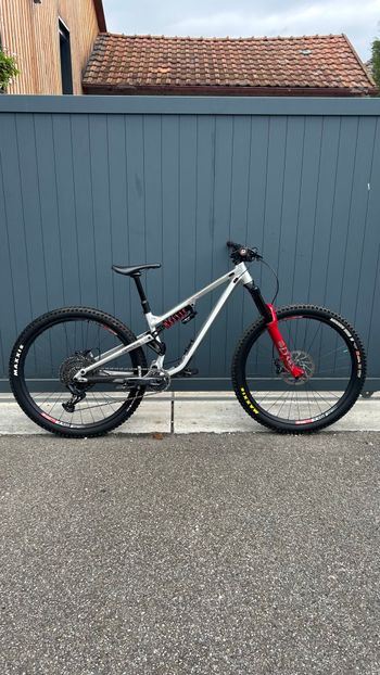 Commencal Am 2021