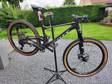 Used Scott Spark RC Team 2022 Frameset 2022 Mountainbike, Black, 29 — image 1 of 3
