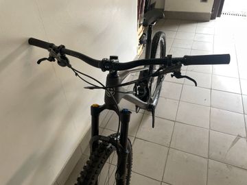 Brugt Mondraker F-PODIUM CARBON SE 2023 2023 Mountainbike — billede 6 af 10