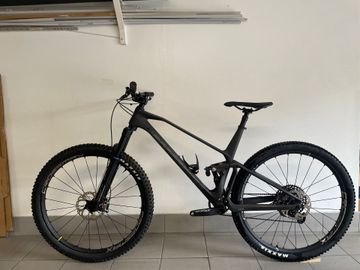 Brugt Mondraker F-PODIUM CARBON SE 2023 2023 Mountainbike — billede 2 af 10
