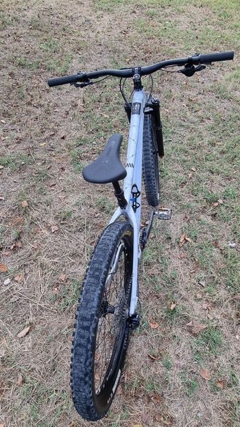 Gebrauchtes Orbea LAUFEY H10 2023 2023 Mountainbike, Hellgrau, 29 — Bild 8 von 9