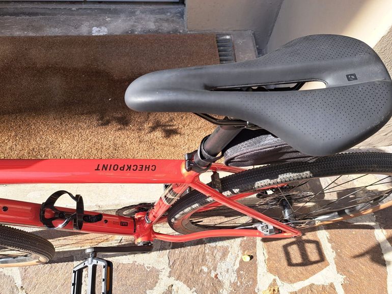 Used Trek Checkpoint ALR 5 2025 2025 Road & Gravel, Red — image 3 of 13