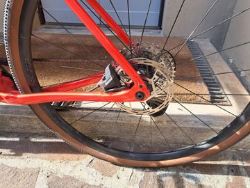 Used Trek Checkpoint ALR 5 2025 2025 Road & Gravel, Red — image 11 of 13