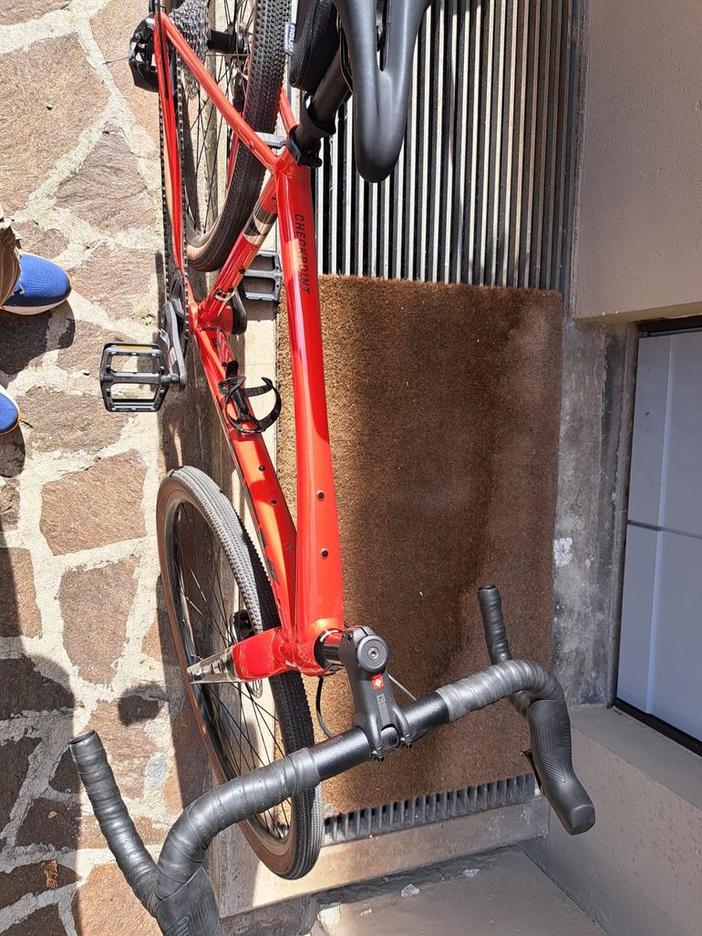 Used Trek Checkpoint ALR 5 2025 2025 Road & Gravel, Red — image 7 of 13