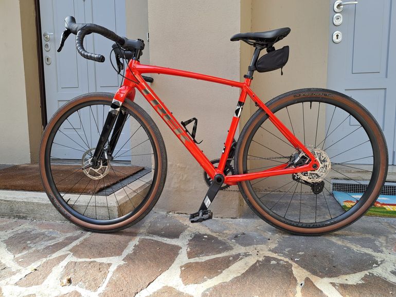 Used Trek Checkpoint ALR 5 2025 2025 Road & Gravel, Red — image 13 of 13