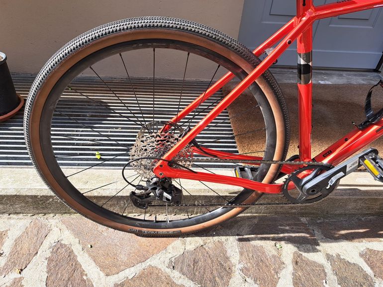 Used Trek Checkpoint ALR 5 2025 2025 Road & Gravel, Red — image 10 of 13
