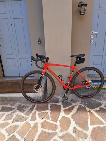 Used Trek Checkpoint ALR 5 2025 2025 Road & Gravel, Red — image 9 of 13