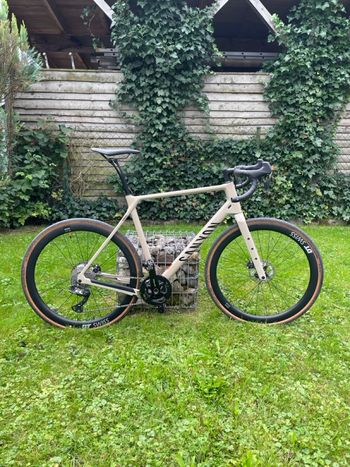 Used Canyon Grizl CF SLX 8 Di2 2024 2024 Road & Gravel, White — image 1 of 13