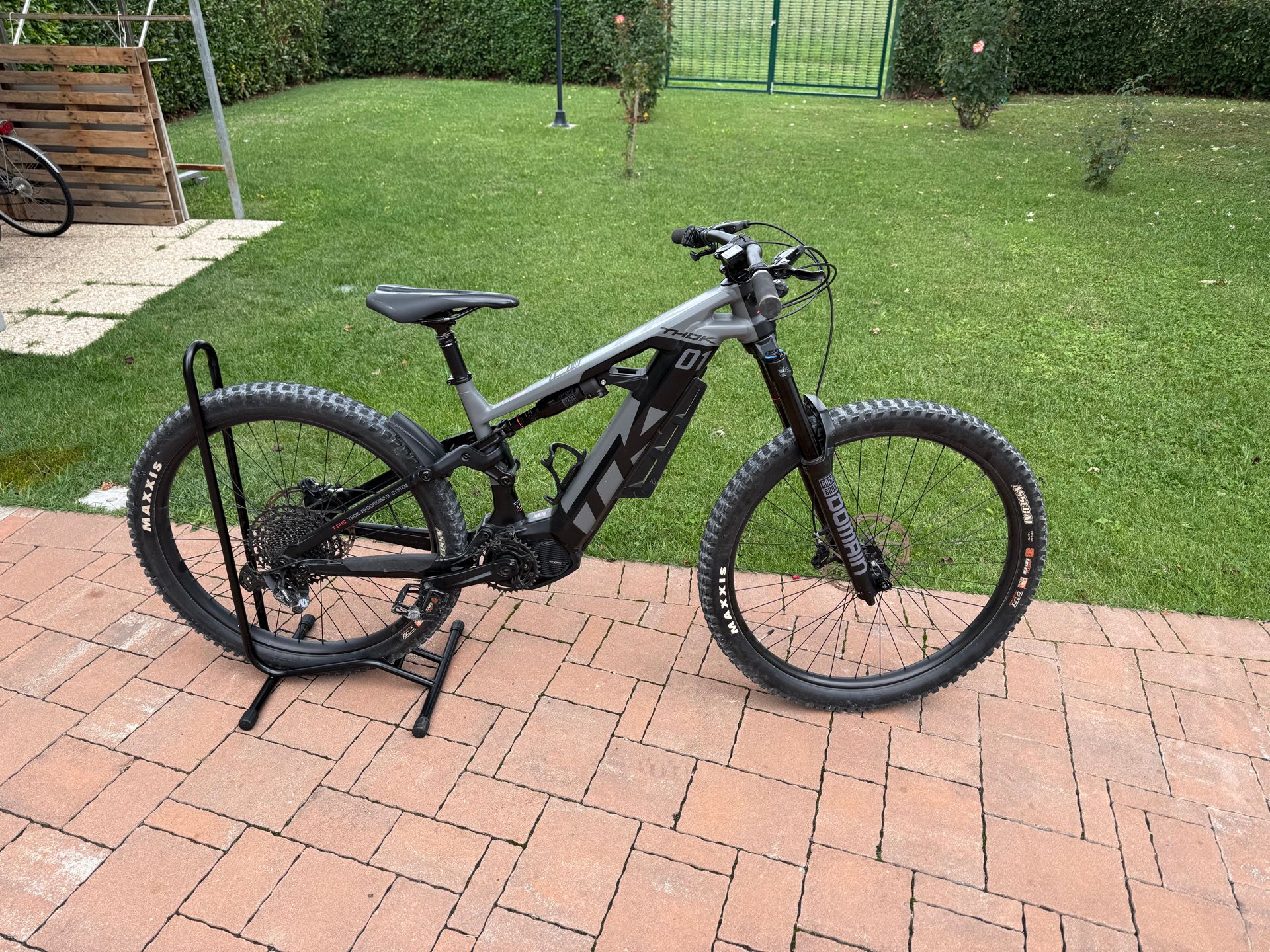 Thok TK01 Matt Grey 2023 2023