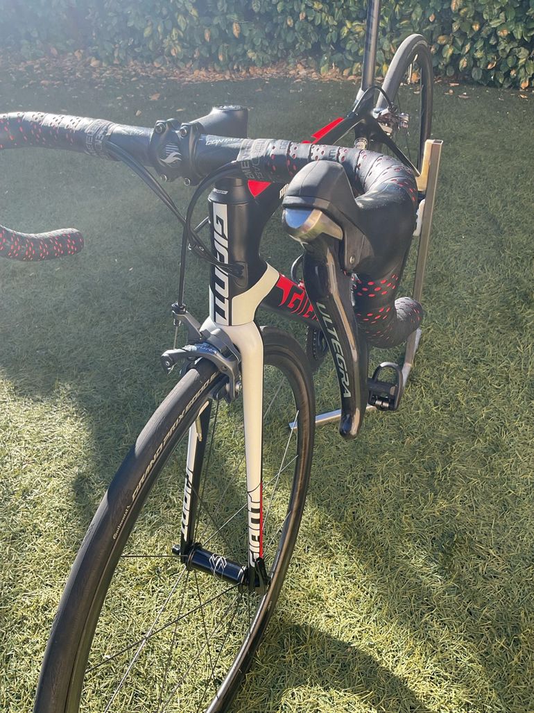 Used Giant TCR Advanced Pro 1 2018 2018 Road & Gravel, Black — image 4 of 9