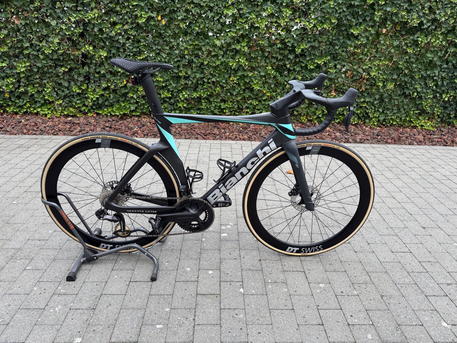 Bianchi Oltre RC Ultegra Di2 2025