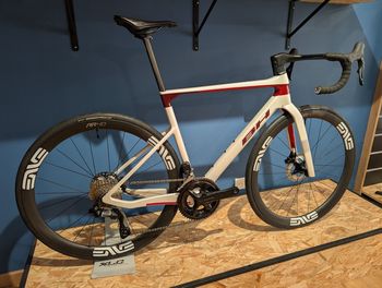 Used BH ULTRALIGHT 6.0 2024 2024 Road & Gravel, White — image 1 of 5