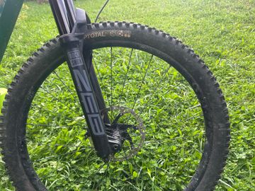Used Nukeproof Giga Sram Eagle Transmission GX 2024 Mountainbike, Green — image 10 of 12