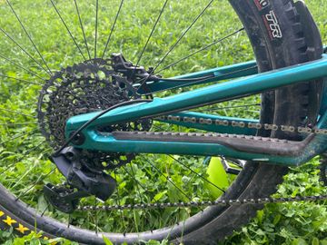 Used Nukeproof Giga Sram Eagle Transmission GX 2024 Mountainbike, Green — image 3 of 12