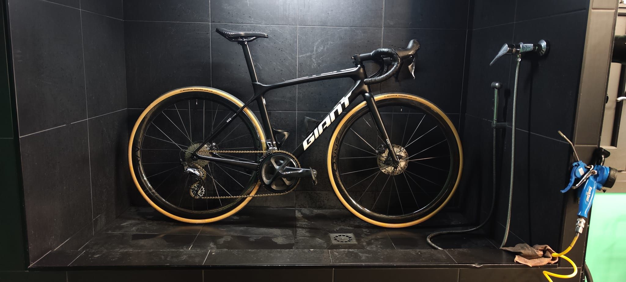 Bikes Giant Tcr Advanced Pro Team Disc 2020 Review Giant TCR
