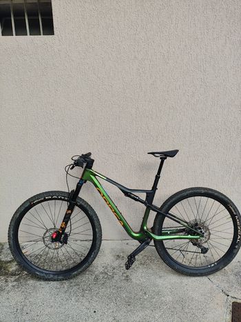 Used Orbea OIZ M21 2024 2024 Mountainbike, Green, 29 — image 4 of 10
