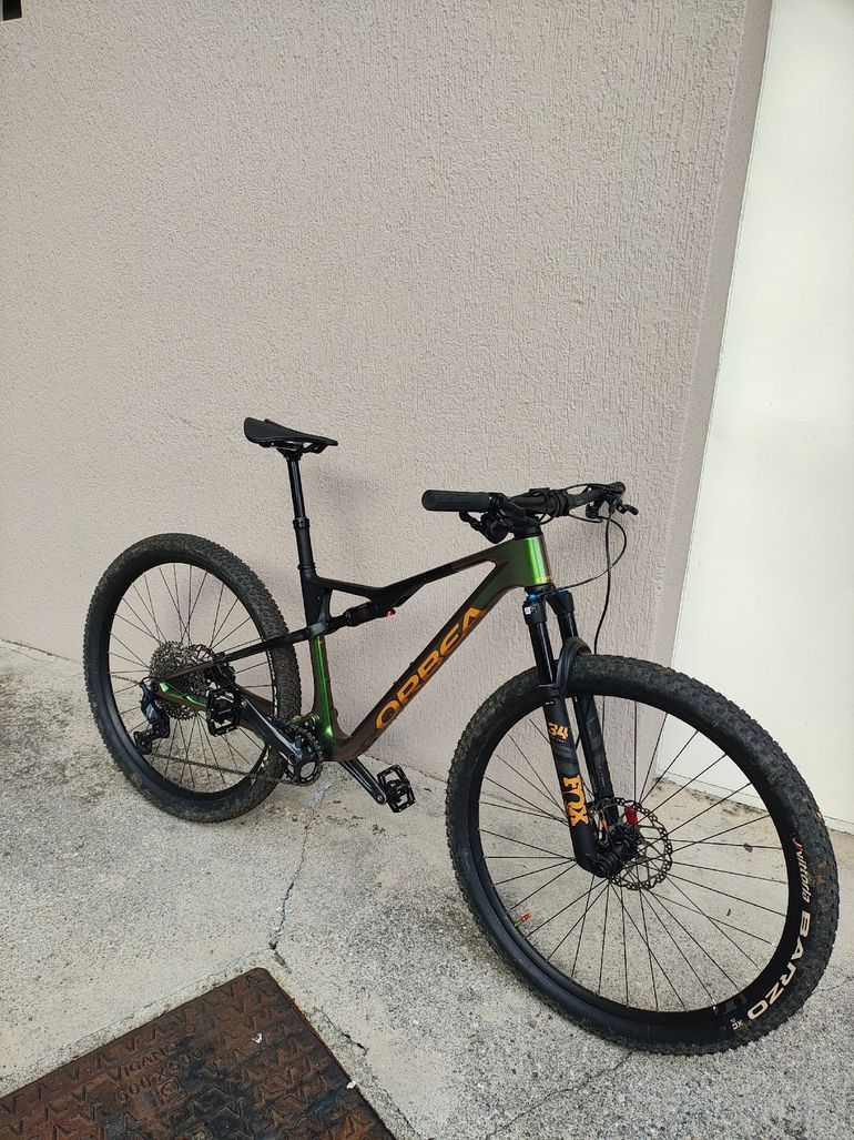 Used Orbea OIZ M21 2024 2024 Mountainbike, Green, 29 — image 10 of 10