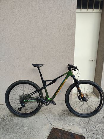 Used Orbea OIZ M21 2024 2024 Mountainbike, Green, 29 — image 6 of 10