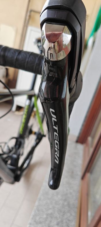 Used Cannondale Synapse Carbon Disc Ultegra 2018 2018 Road & Gravel, Black — image 3 of 6