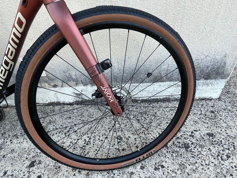 Megamo JAKAR 30 2025 2025 Road & Gravel de segunda mano, Naranja — imagen 2 de 5