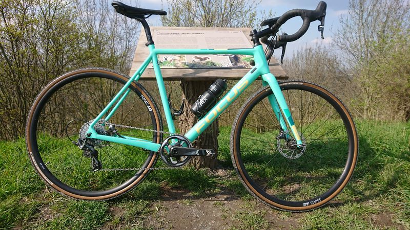 Used Focus MARES 9.9 2022 2022 Road & Gravel, Green — image 1 of 10