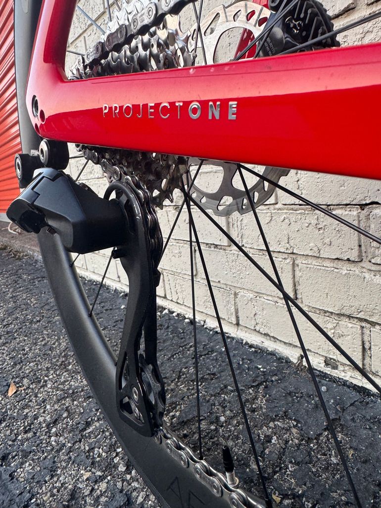 Used Trek Madone SLR 6 Gen 7 2023 2023 Road & Gravel, Red — image 13 of 25