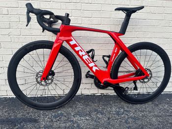 Used Trek Madone SLR 6 Gen 7 2023 2023 Road & Gravel, Red — image 2 of 25