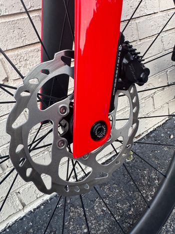 Used Trek Madone SLR 6 Gen 7 2023 2023 Road & Gravel, Red — image 18 of 25